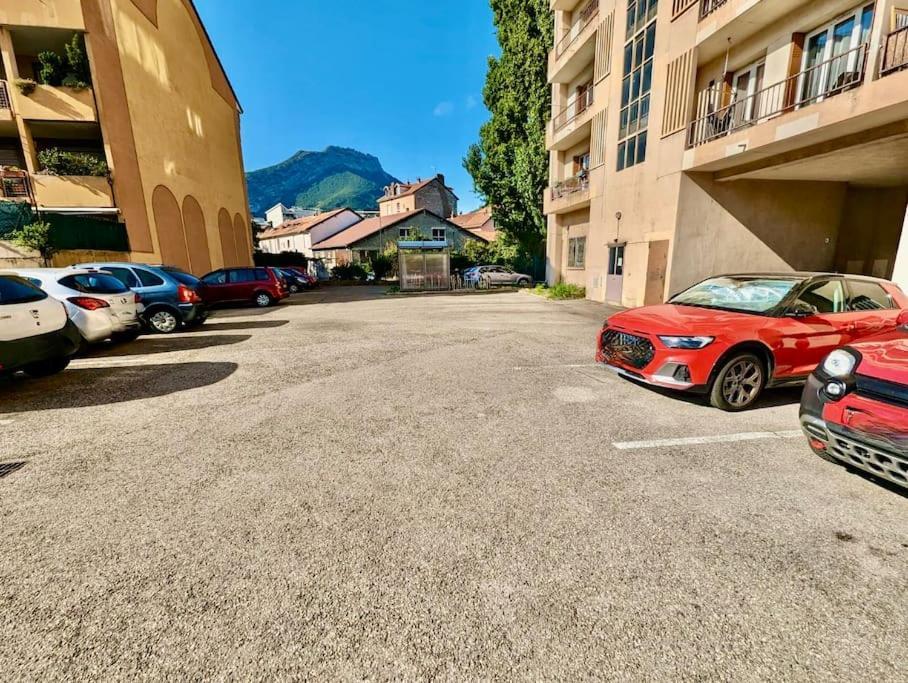 Excellent T2 - Moderne & Tout Equipe Avec Parking Grenoble Exterior foto